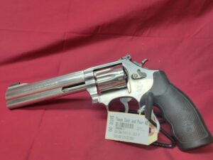 SMITH AND WESSON 617-6