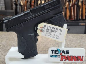 SMITH AND WESSON-SHIELD40